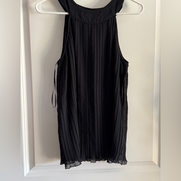 Petite Sophisticate Black Sleeveless Blouse - Picture 4 of 9